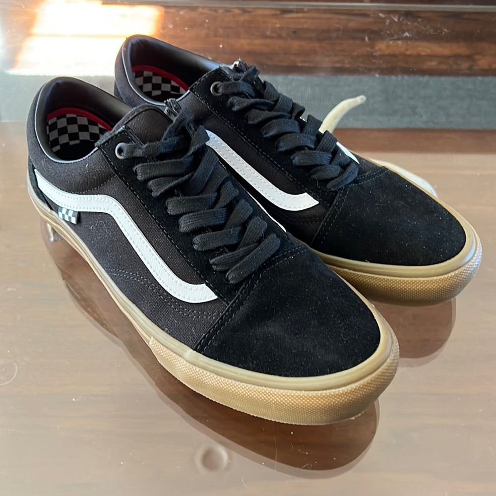 Vans Old Skool shoes. Mens sz 12. Never worn.